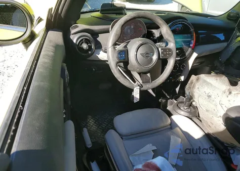 2022 Mini Cooper z USA, uszkodzony, nr VIN WMW23DL01N3N43301